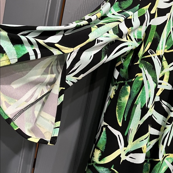 Joseph Ribkoff blouse - Picture 4 of 6